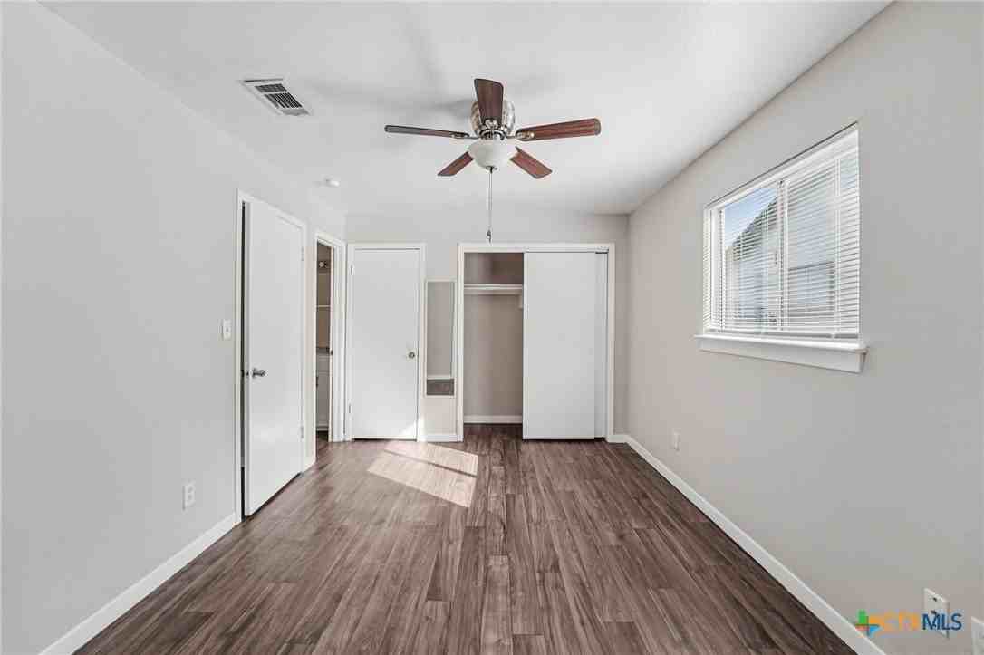 1634 Post Rd #2 - Photo 5 of 12
