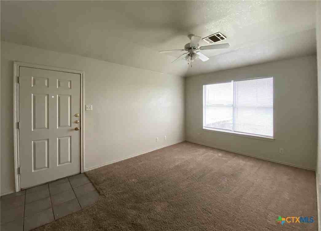 3709 Littleleaf Dr #B - Photo 6 of 7