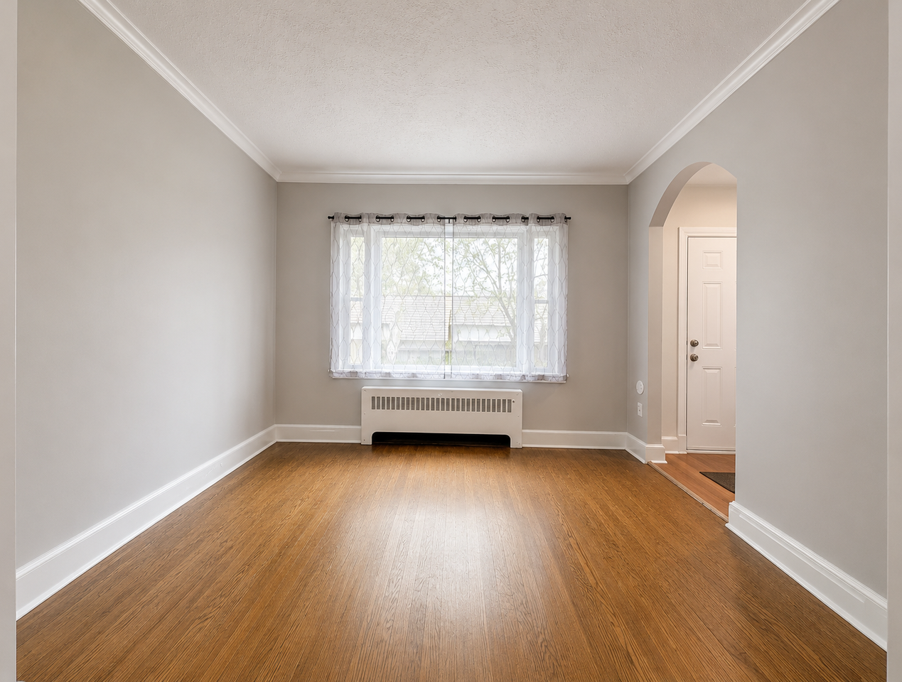 257 Niagara St #A - Photo 3 of 13