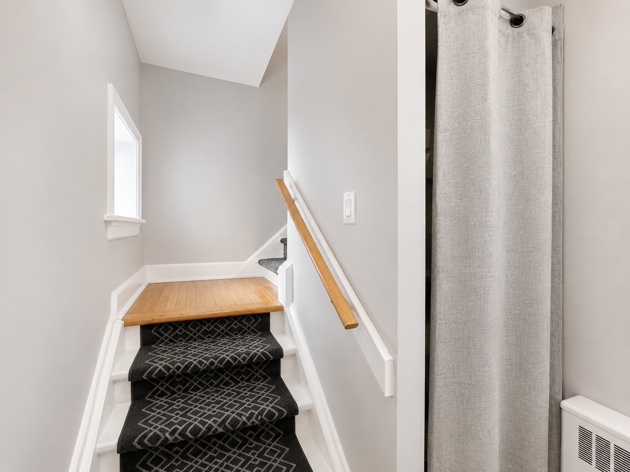 257 Niagara St #A - Photo 4 of 13
