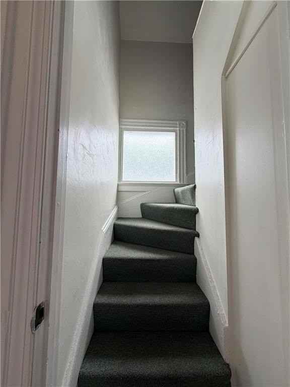 94 Warner St #B - Photo 7 of 12