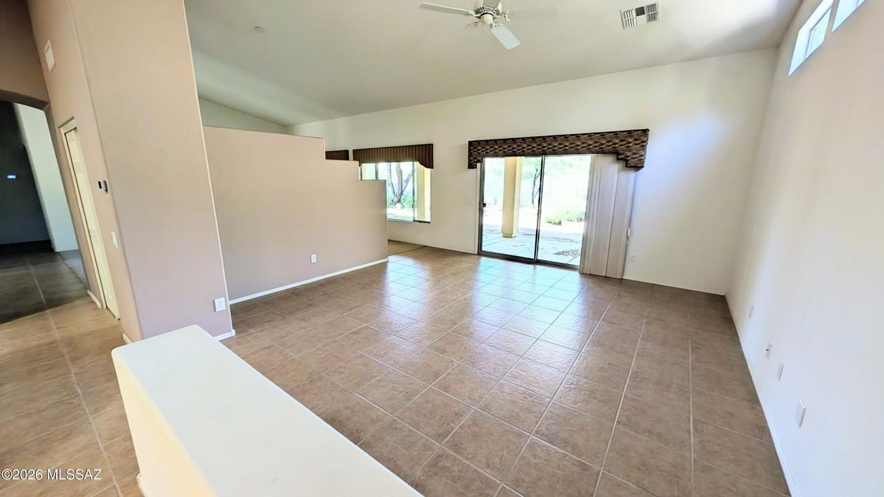 39544 S Winding Trl - Photo 4 of 23