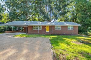 featured image of 123 Columbia Dr