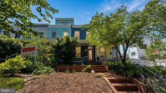1617 C St Se - Photo 1 of 1