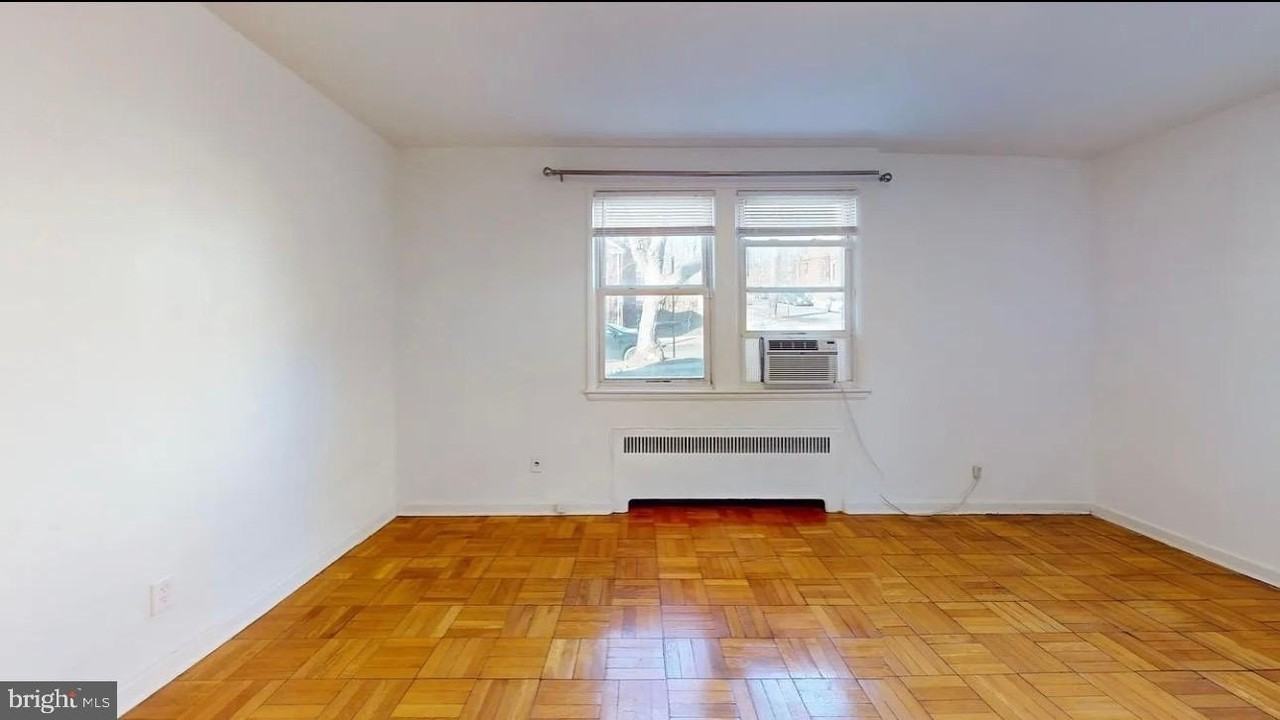 4000 Beecher St Nw #101 - Photo 3 of 11