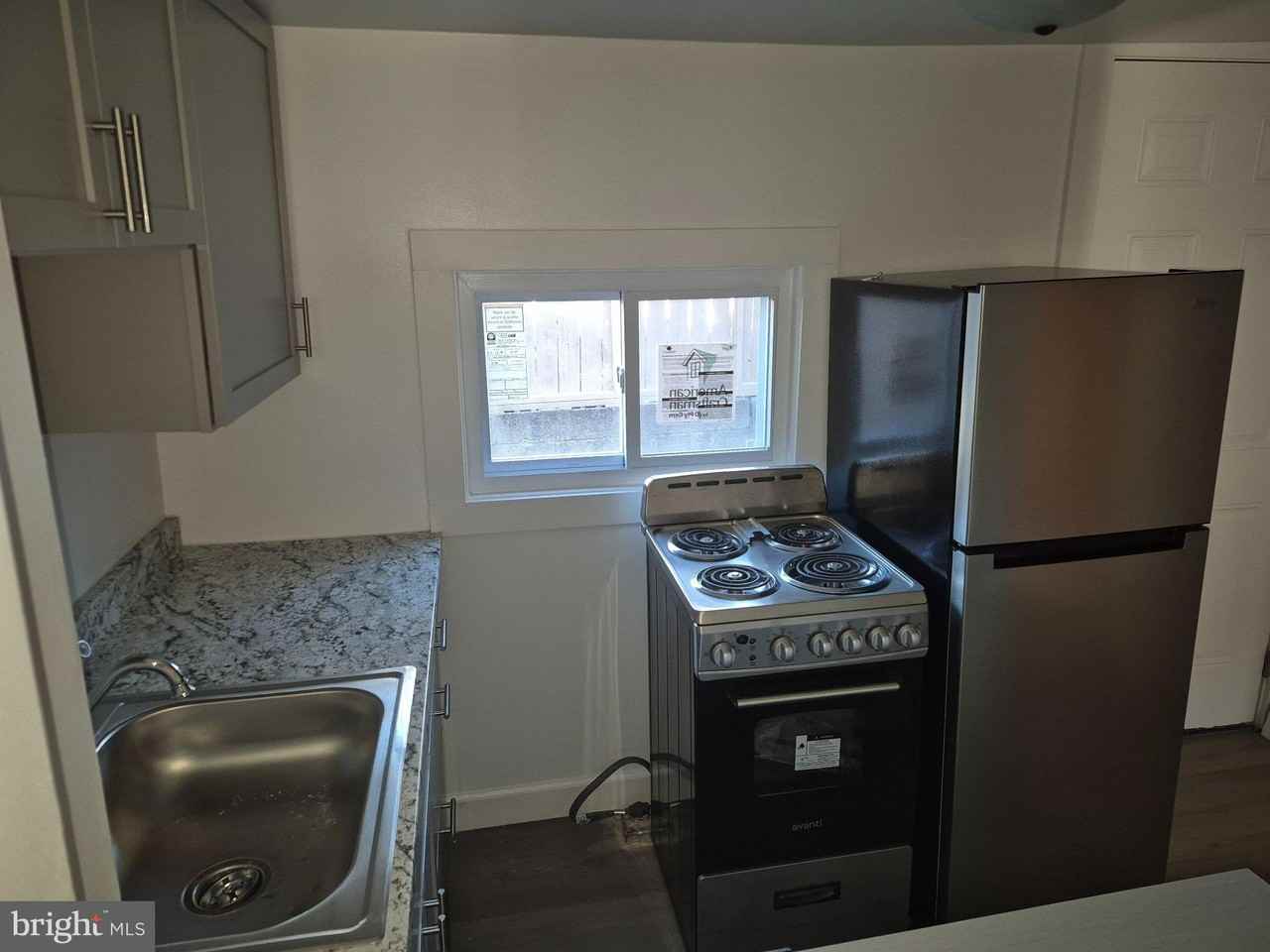 707 N Duncan St - Photo 6 of 24