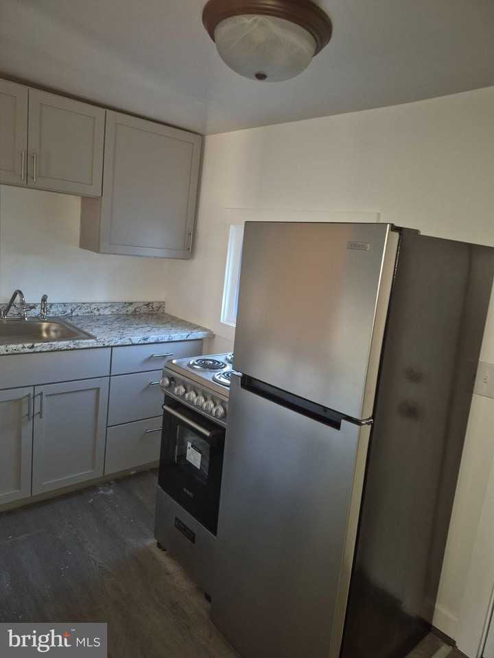 707 N Duncan St - Photo 7 of 24