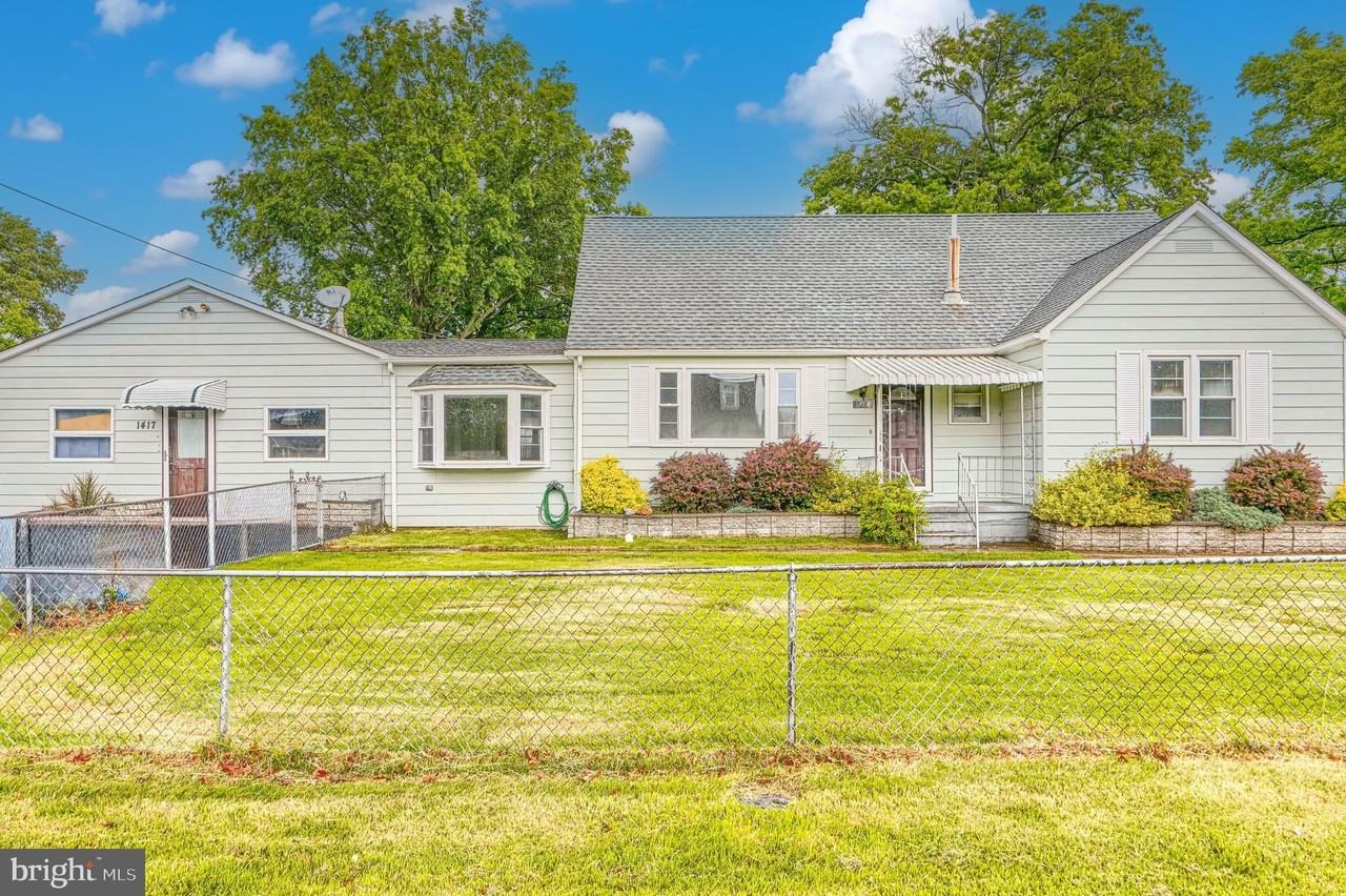 1417 Waterford Rd - Photo 2 of 20