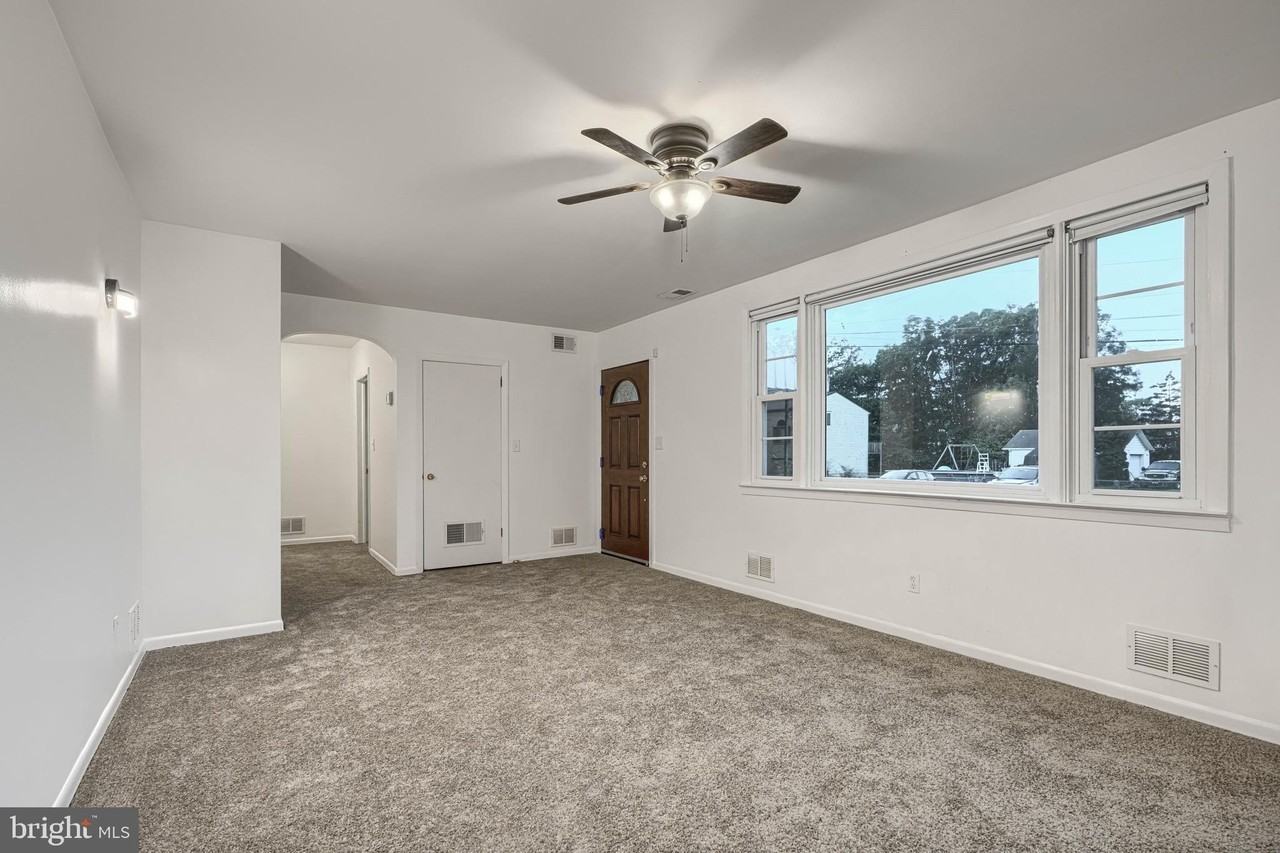 1417 Waterford Rd - Photo 7 of 20