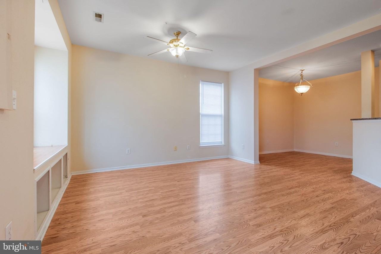 5171 Duke Ct - Photo 4 of 26