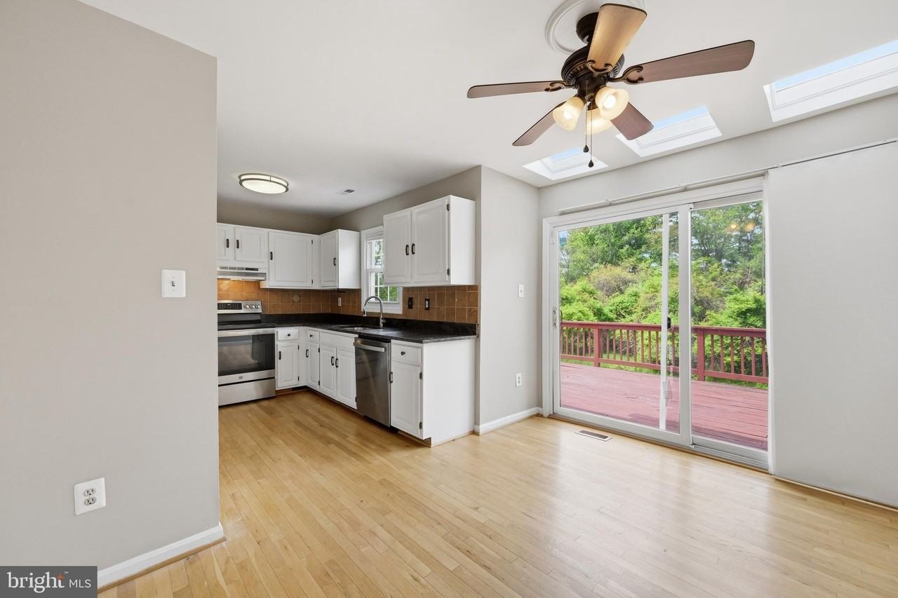 15622 Cliff Swallow Way - Photo 4 of 31