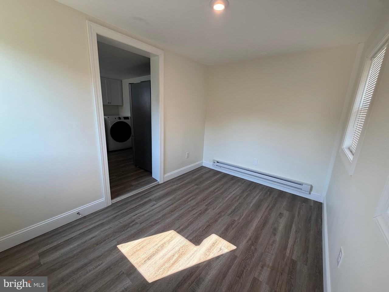 74A N Railroad Ave - Photo 2 of 16