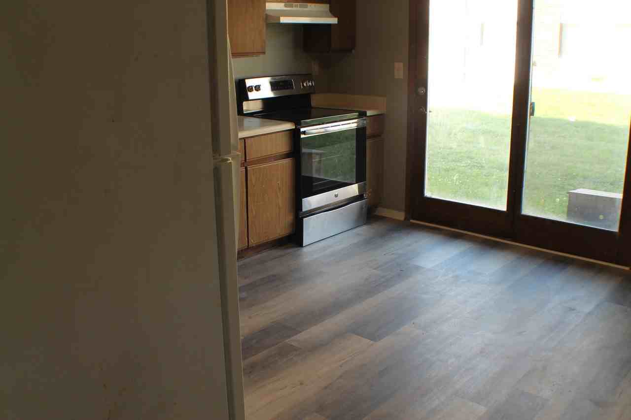 2902 #6 - Photo 7 of 14