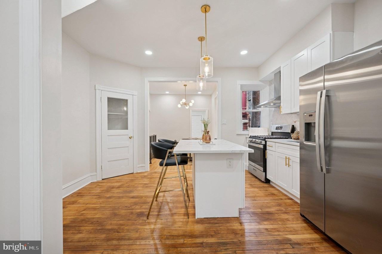 2919 Nicholas St - Photo 4 of 17
