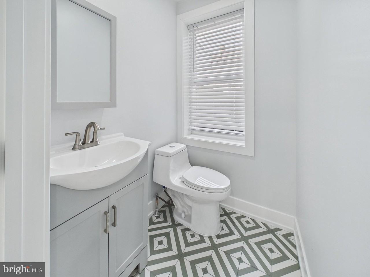 2229 Oakford St - Photo 3 of 16