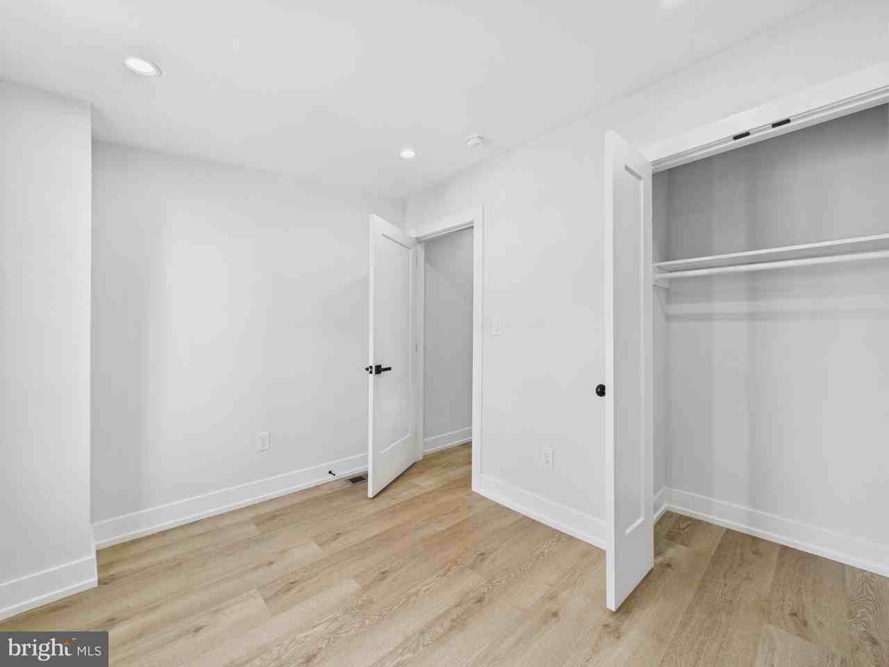 2229 Oakford St - Photo 7 of 16