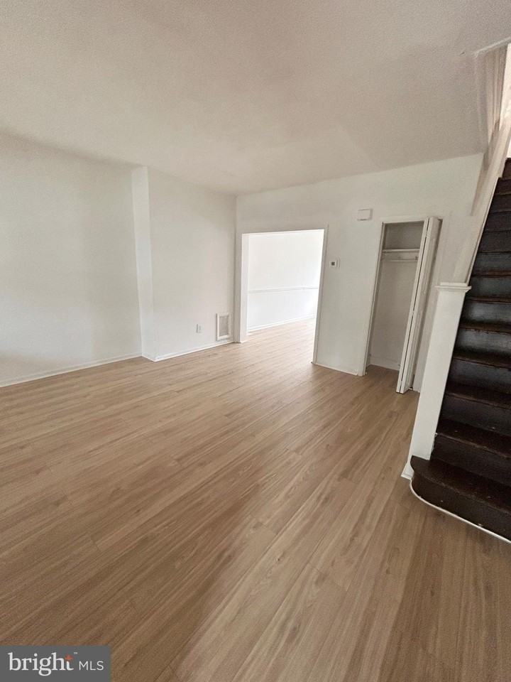 2524 Bonaffon St - Photo 5 of 13