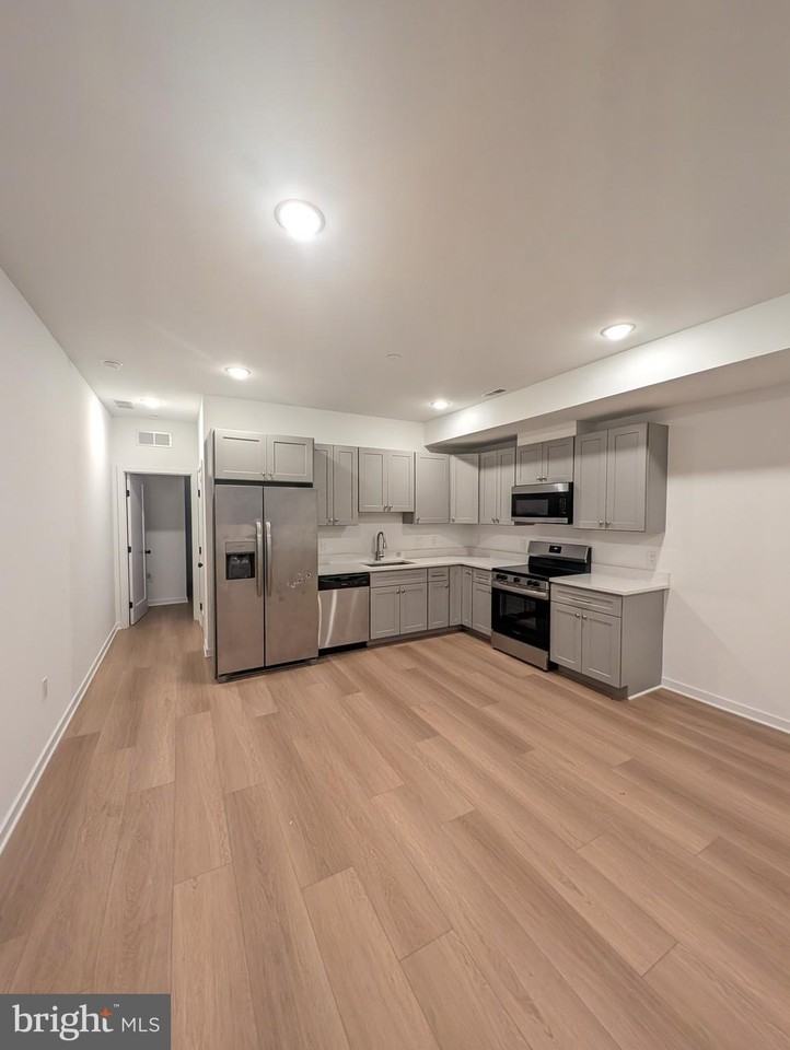 3639 Earp St - Photo 2 of 19