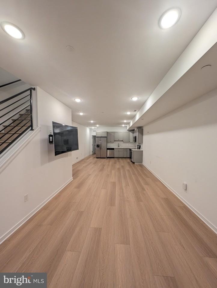 3639 Earp St - Photo 5 of 19