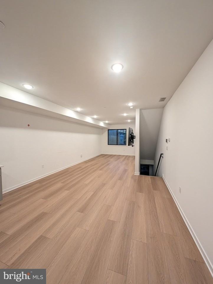 3639 Earp St - Photo 6 of 19