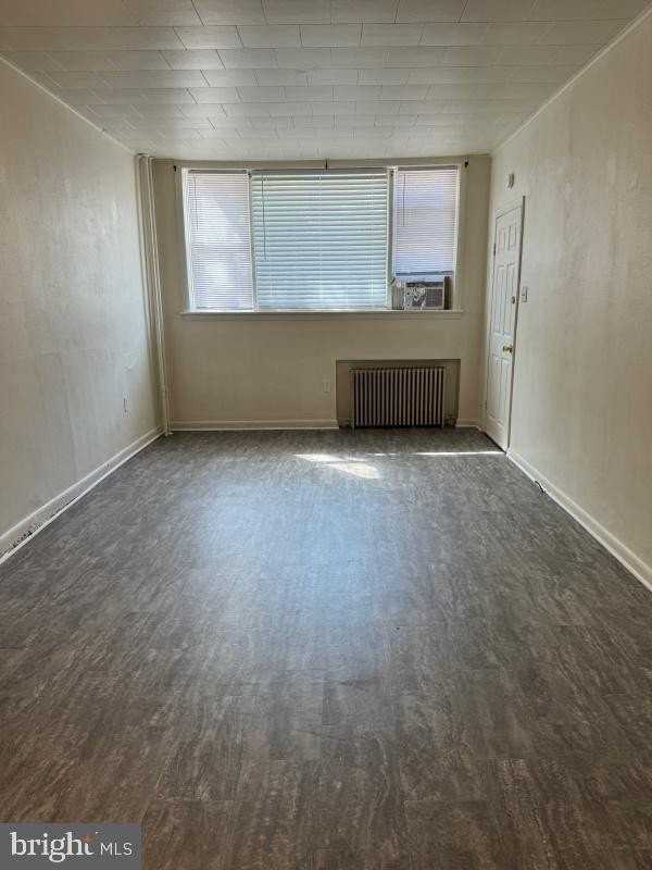 819 E Market St #1 - Photo 2 of 6