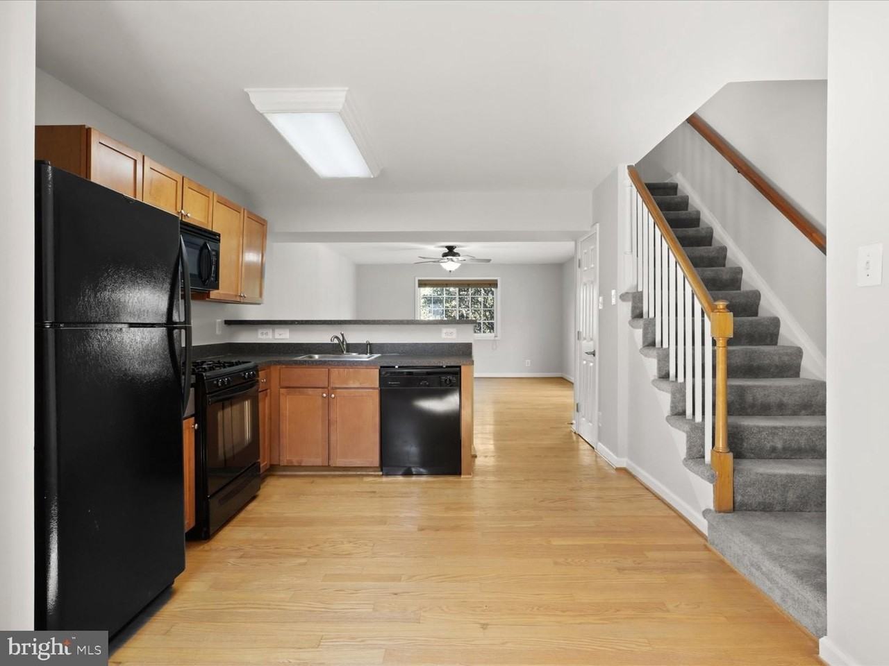 1627 N Van Dorn St - Photo 5 of 27