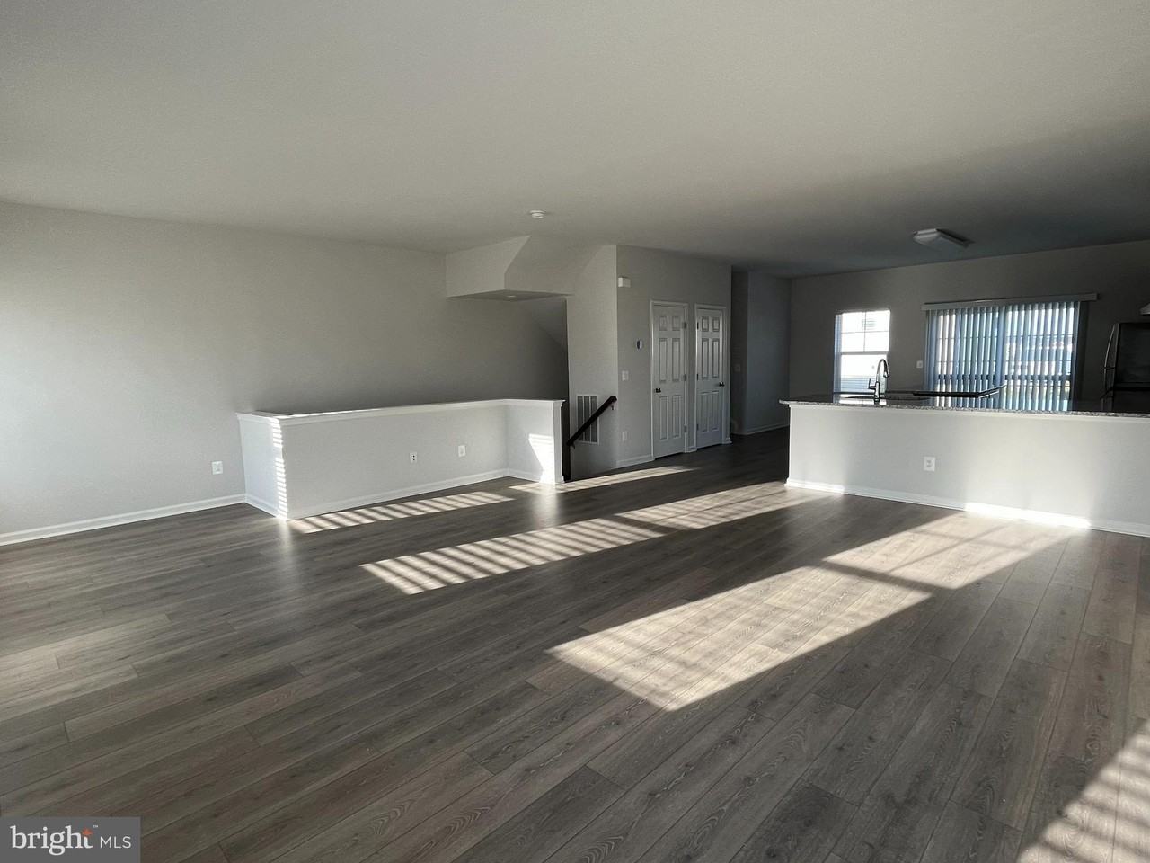 127 Lindy Way - Photo 2 of 19