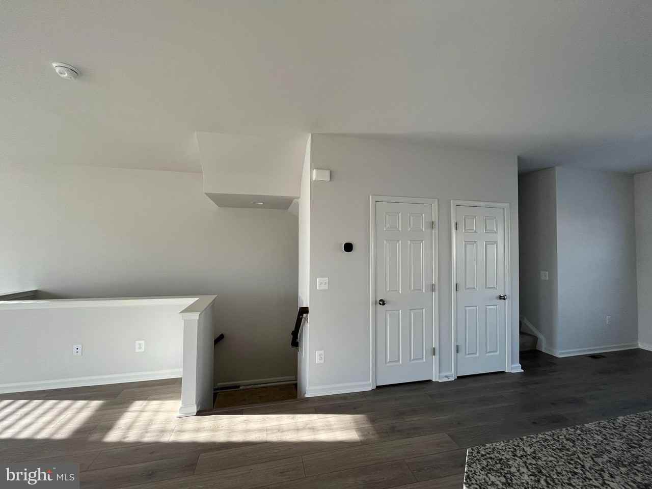 127 Lindy Way - Photo 3 of 19