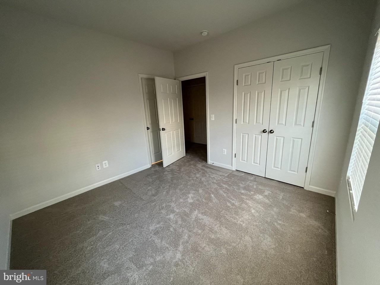 127 Lindy Way - Photo 4 of 19