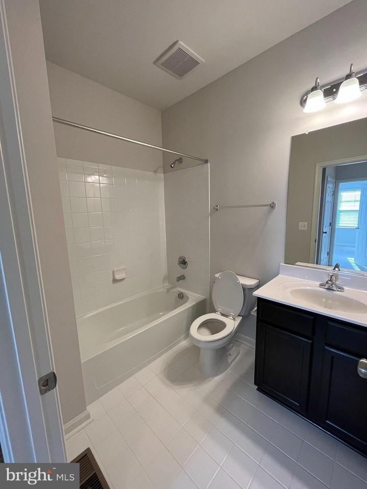 127 Lindy Way - Photo 6 of 19