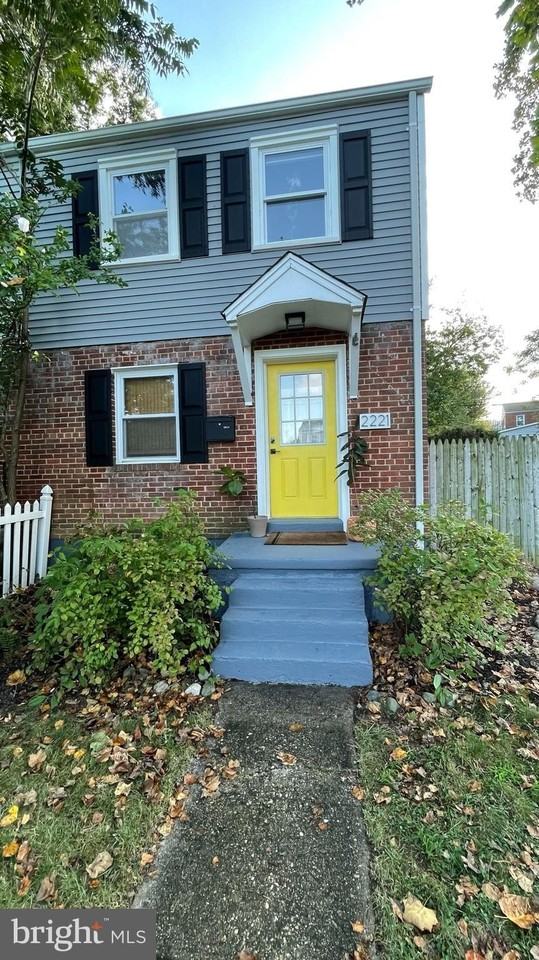 2221 Arlington Ter - Photo 3 of 29