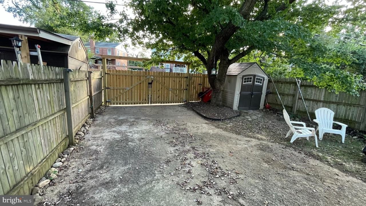 2221 Arlington Ter - Photo 7 of 29