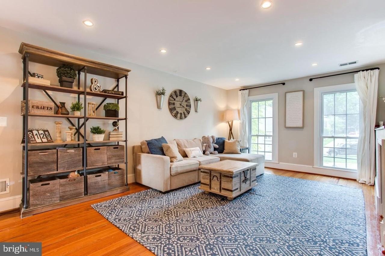 5407 Helm Ct - Photo 4 of 37