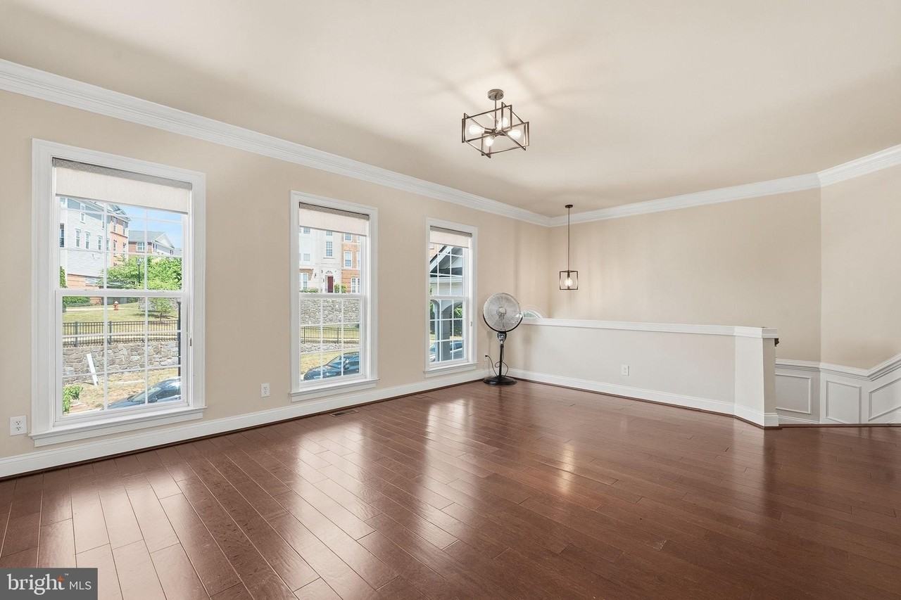 20661 Erskine Ter - Photo 3 of 40