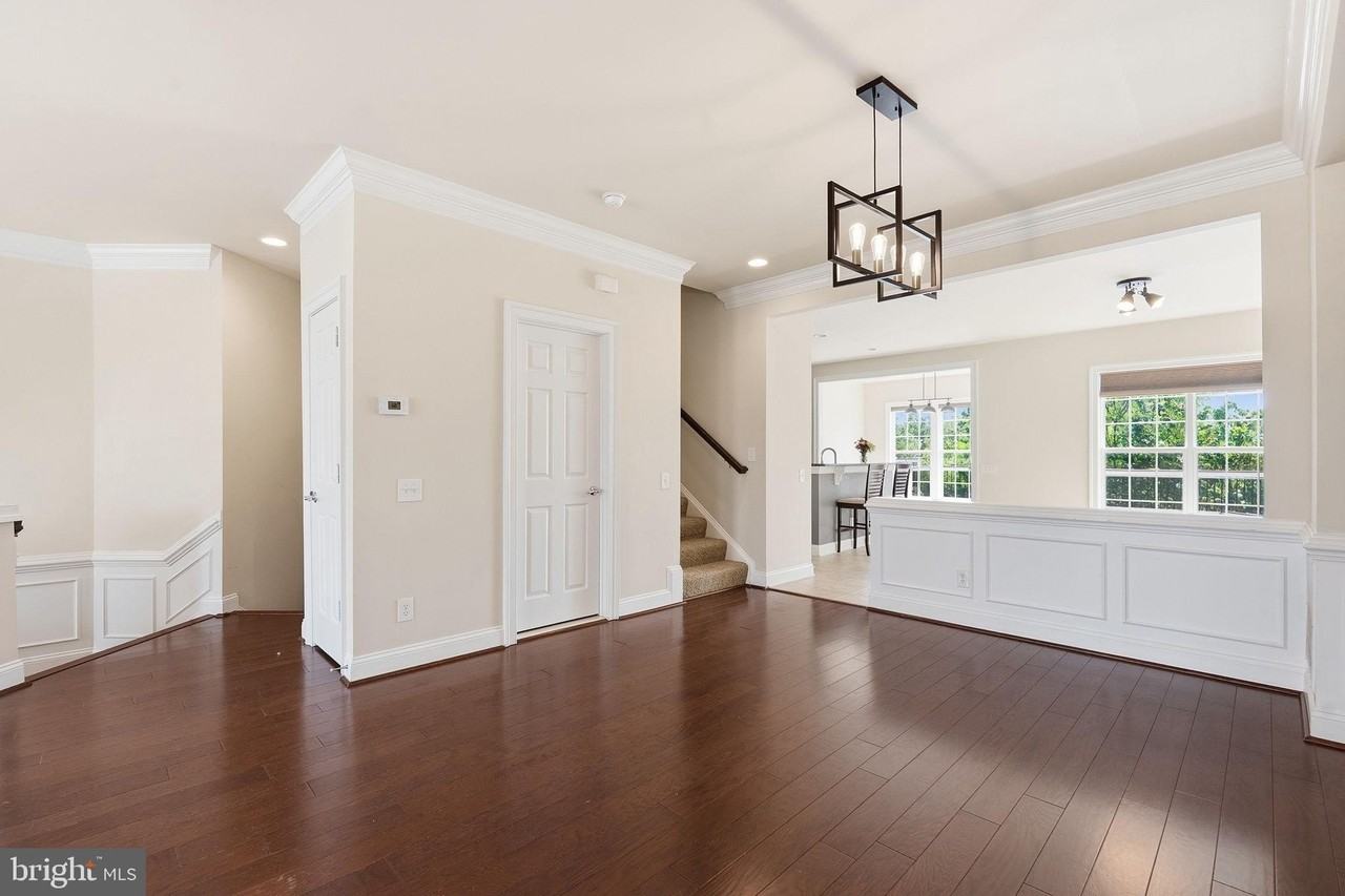 20661 Erskine Ter - Photo 5 of 40