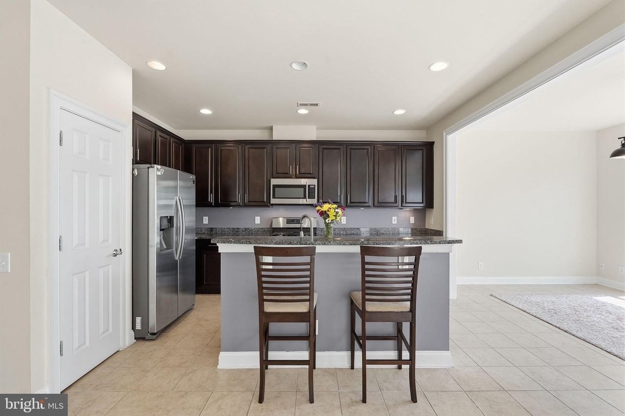 20661 Erskine Ter - Photo 7 of 40