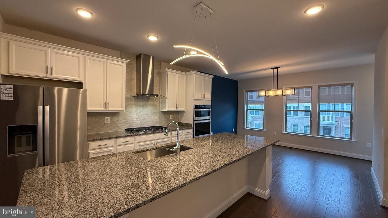 1949 Greenbriar Hall Rd - Photo 2 of 26