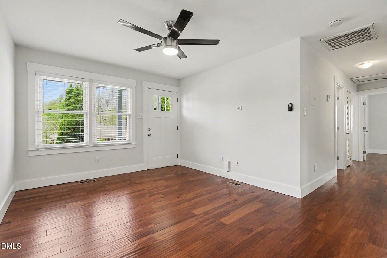 727 S State St - Photo 6 of 30