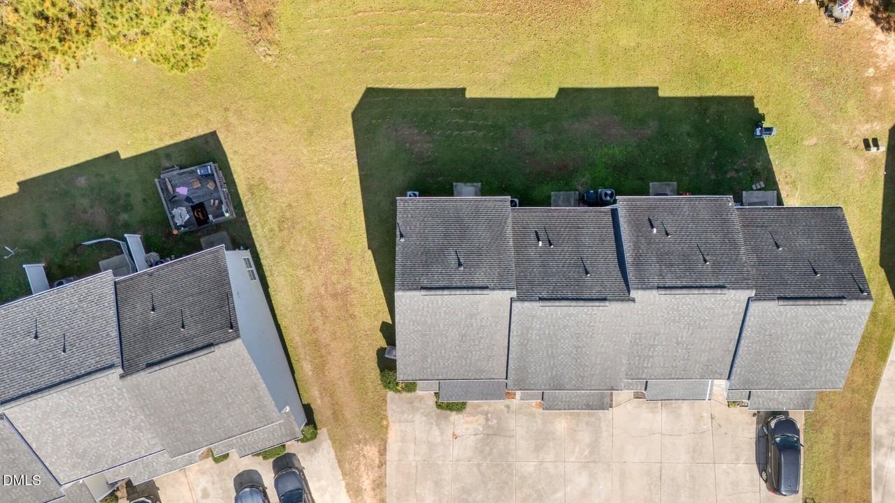 408 Anna St - Photo 4 of 30