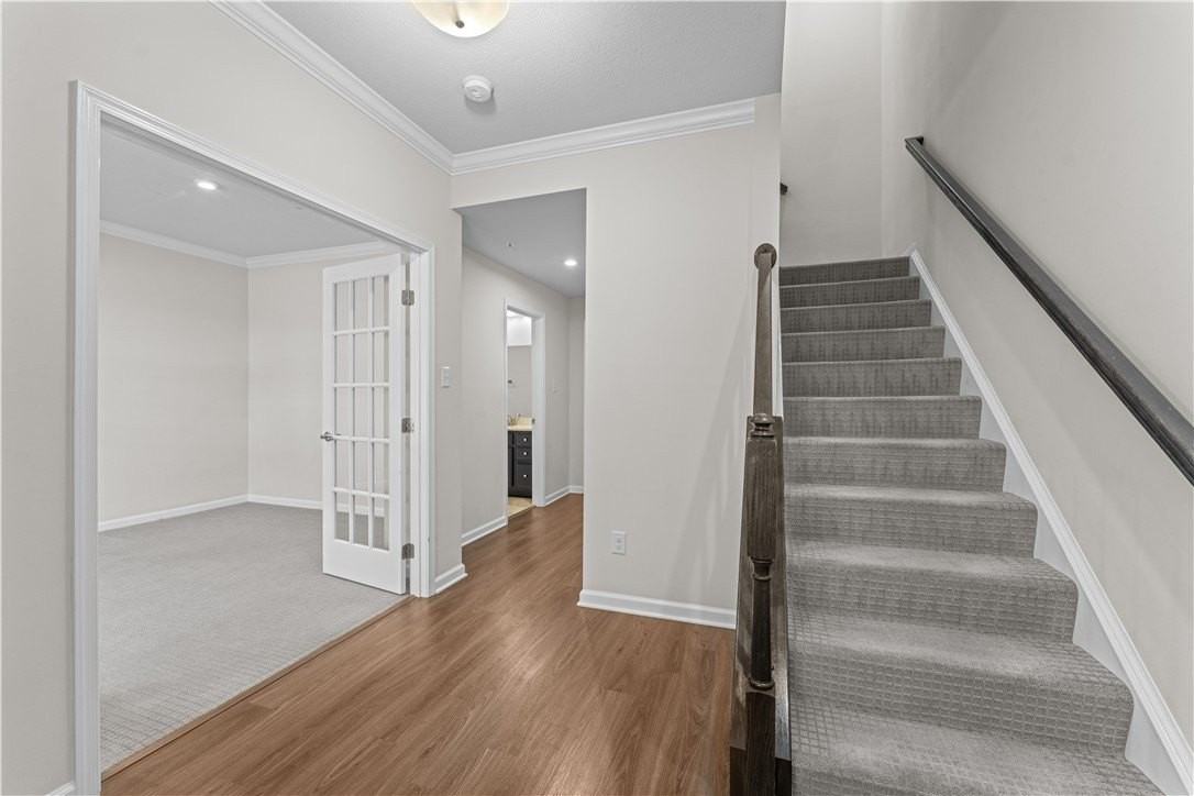 3022 Mahican Cir - Photo 3 of 35