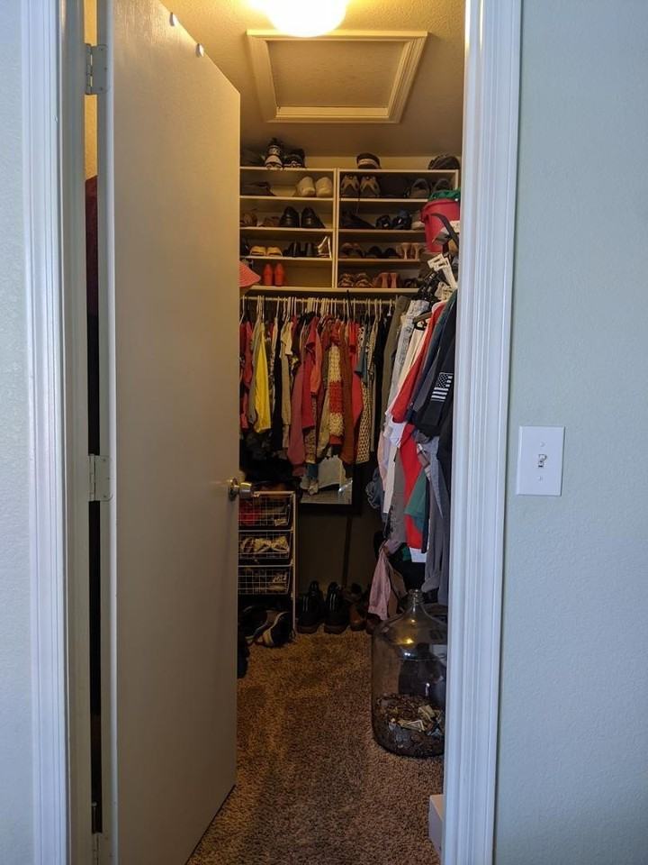 1070 E Appaloosa Rd - Photo 4 of 9