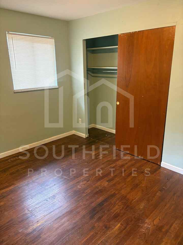 833 Seton Ave #2 - Photo 4 of 7
