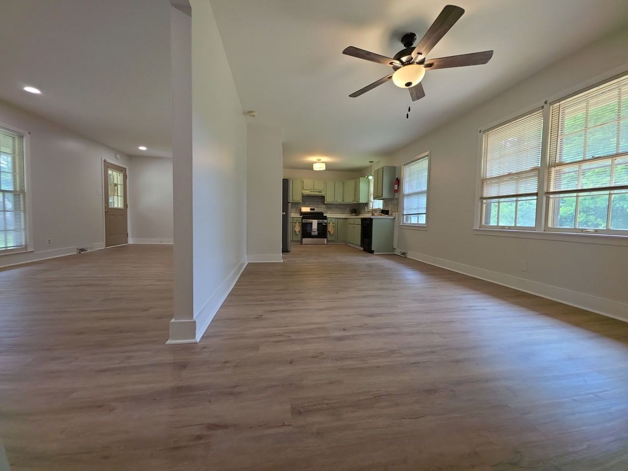 2613 Skyline Dr Nw #1 - Photo 4 of 21