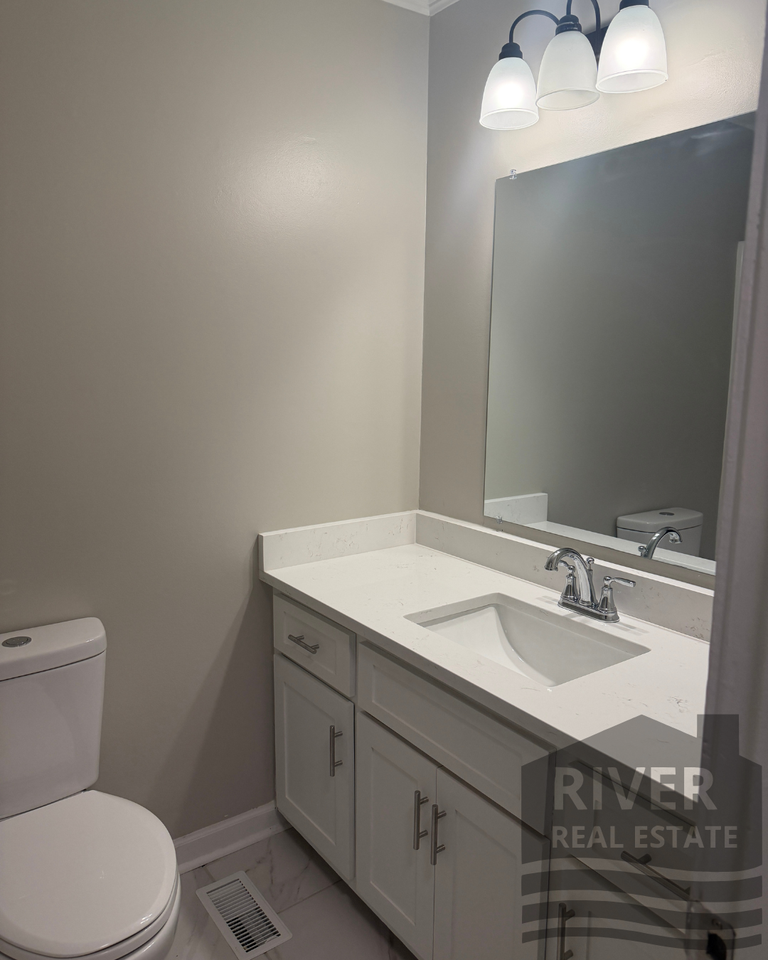 150 Shelia St #1 - Photo 6 of 10