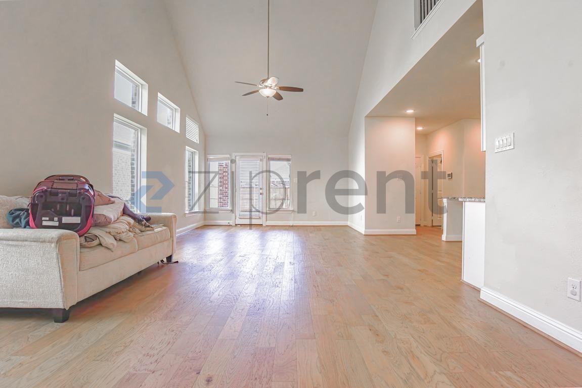 1434 Prestonwood Dr - Photo 4 of 23