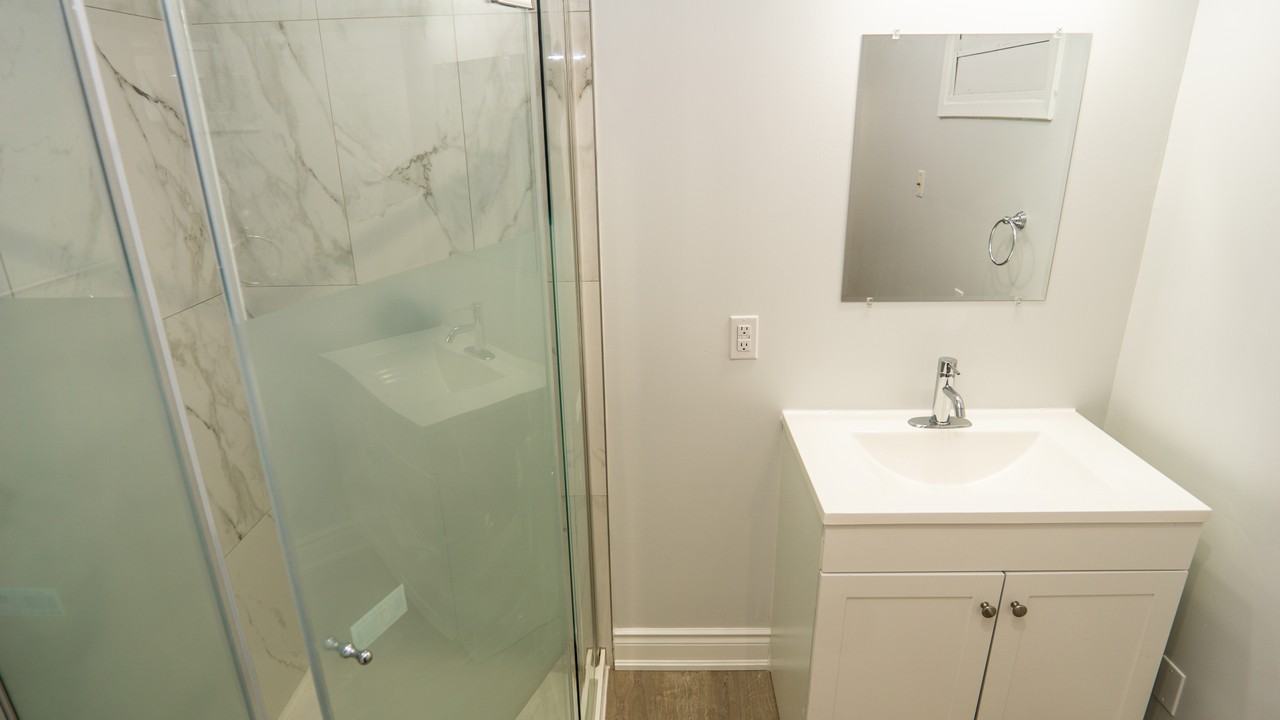 150 Hagar St - Photo 6 of 8