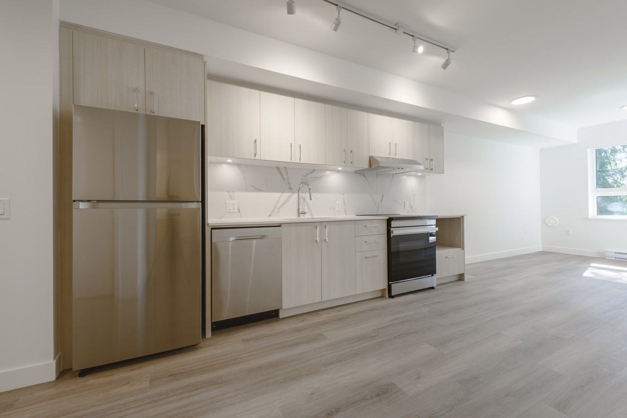 Cypress Rental at Baden Park - Photo 6 of 31