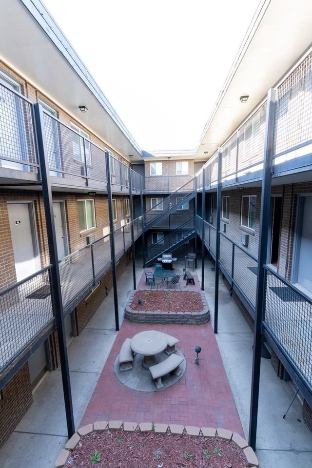 Lorinda Apartments - Photo 4 of 5