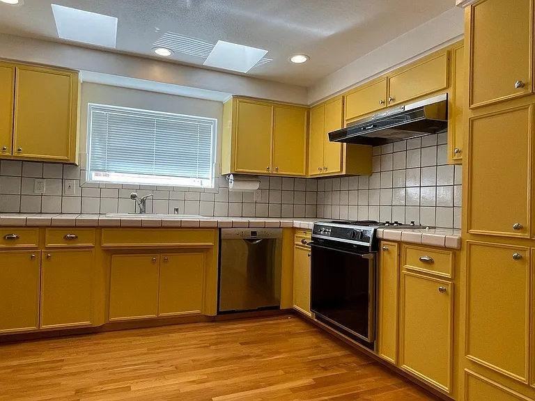 1210 Santa Paula Avenue - Photo 2 of 13