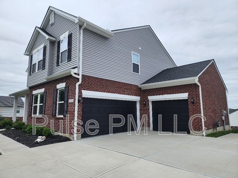 6179 Ballyshannon Dr - Photo 2 of 50